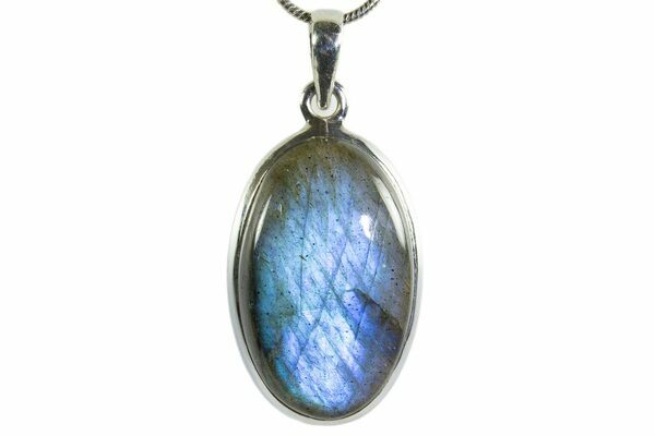 A brilliant blue labradorite pendant.